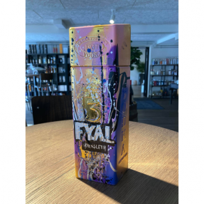 3Kilos Vodka Gold 999.9 40%alc. - Hornsleth Edition