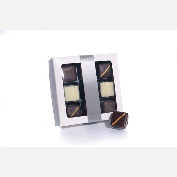 Cocoture - 81g 9 stk. Fyldte chokolader i hvid karton�ske