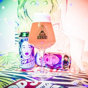 Mad Scientist K-Pop Star Gluten free DIPA 8,8% alc. 44 cl. inkl. pant