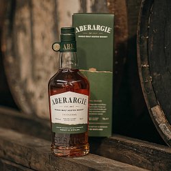Kontakt for k�b - Aberargie - THE INAUGURAL - Cask selection: 50% Bourbon Barrel and 50% Sherry Cask - Single Malt Scotch Whisky - 48,2% alc. 70cl